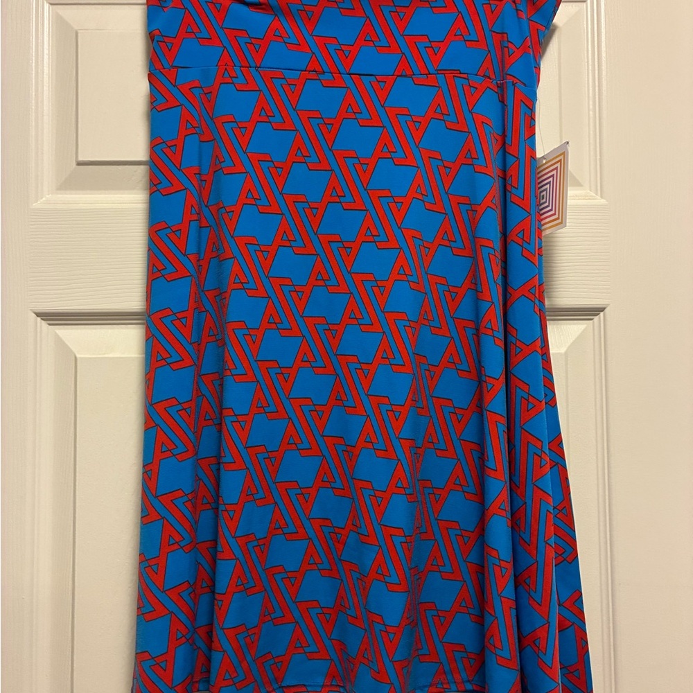 Geometric Blue and Red Silky Azure Size L NWT